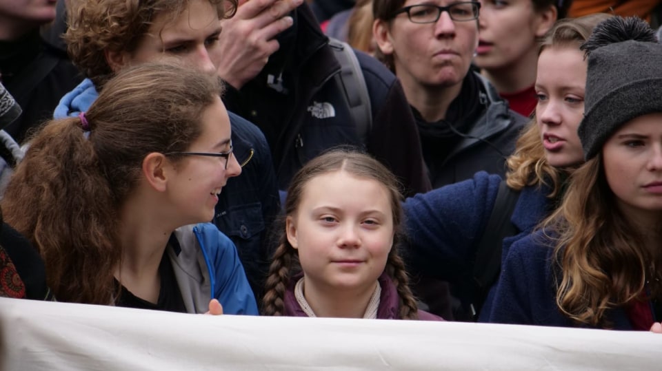 Greta Thunberg leží mnoha lidem v žaludku.